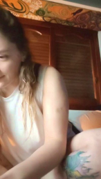 Almita02 webcam model stream image