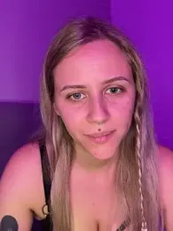 lunawolf21 webcam model stream image