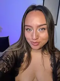 IamDennis webcam model stream image