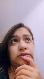 Ella_big webcam model stream image