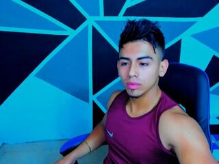 Vinny Oliver webcam model stream image