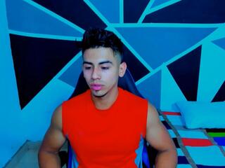 Vinny Oliver webcam model stream image