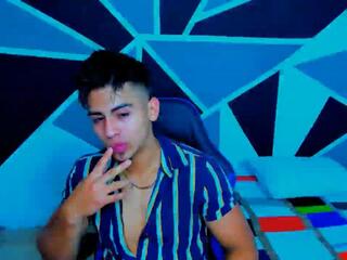 Vinny Oliver webcam model stream image