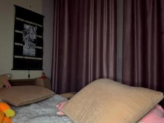 Emma Errett webcam model stream image