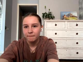 Idella Suppa webcam model stream image