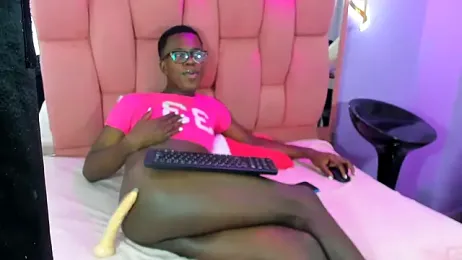 VICTORIAOBEY webcam model stream image