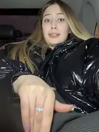 blonde_exe webcam model stream image