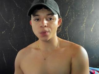 Mark Bronce webcam model stream image