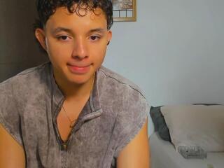 Mark Bronce webcam model stream image