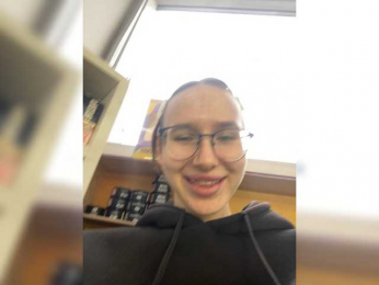 MamiMango webcam model stream image
