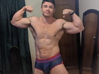 Danny Musclehot webcam model stream image