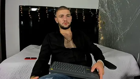 MaximusClark webcam model stream image