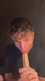 Twinkitaporcell webcam model stream image