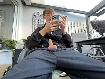 19yoSex webcam stripchat model stream image