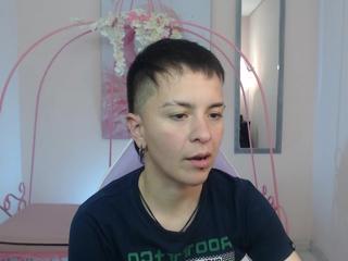 Hanna Plu webcam model stream image