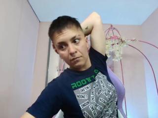 Hanna Plu webcam model stream image
