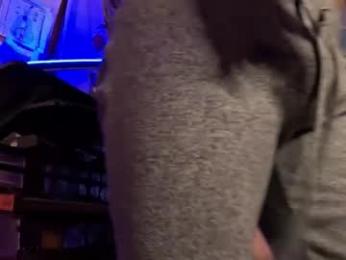 straightishd webcam model stream image