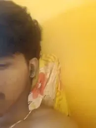 CosmicEmuu webcam model stream image