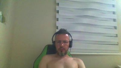 skinni_hot webcam model stream image