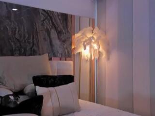 Rashel Frost webcam model stream image