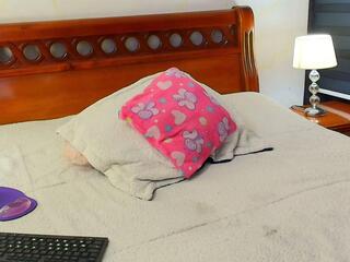 Adriana Niiels webcam model stream image