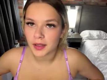 cutecarlyyx webcam model stream image