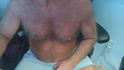 musclebear1 webcam cam4 model stream image