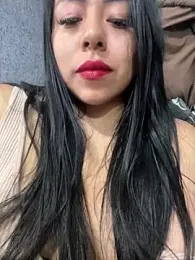 Dayana743 webcam model stream image