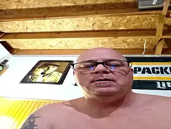 horny4you1 webcam model stream image