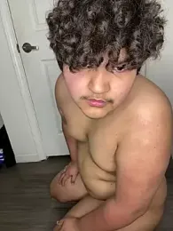 PRETTYISAIAH webcam model stream image