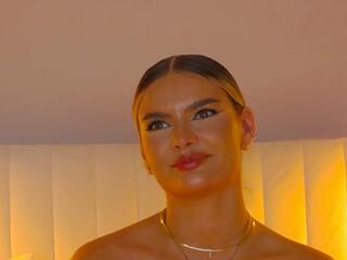 Anais A webcam model stream image