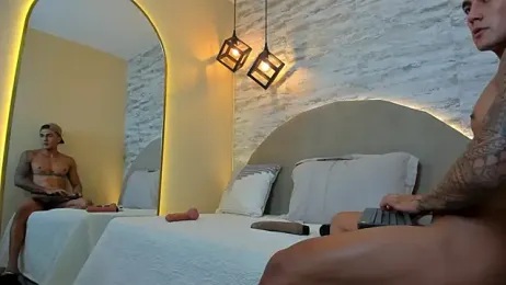 Aron_Bolt webcam stripchat model stream image