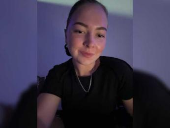 dreamgirl03 webcam model stream image