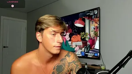 DaniHort webcam model stream image