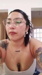 Chinitaa28 webcam model stream image