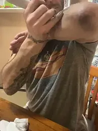 Luv2SuckBWC92 webcam model stream image