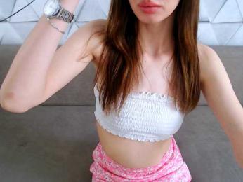 EmiliSkyy webcam model stream image
