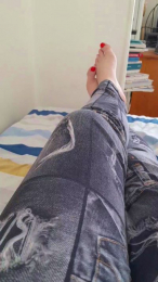 Clarafeet00 webcam model stream image