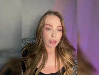 MILEDIUM webcam bongacams model stream image