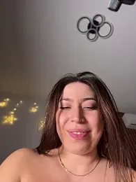 KimArts webcam model stream image