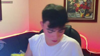 petitegigant webcam cam4 model stream image