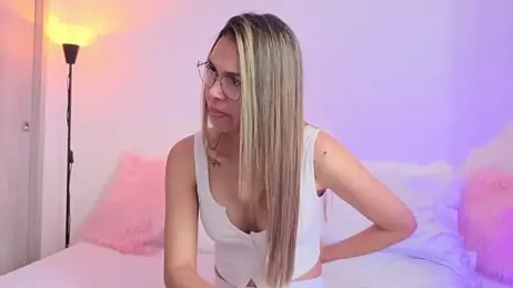 Cristel_Boom webcam model stream image