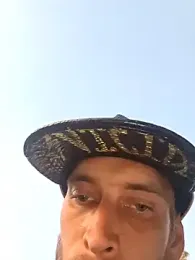 Leshok webcam model stream image