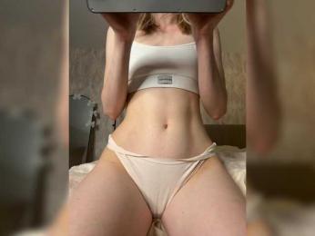 Sweet-and-Horny webcam model stream image