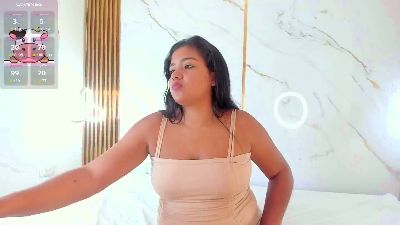 CaroRey webcam model stream image