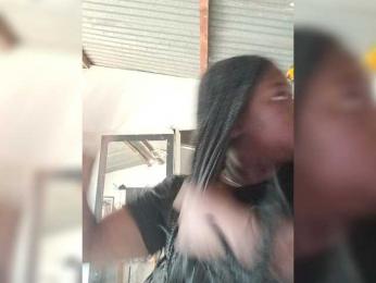 ZOEE1 webcam model stream image