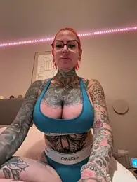CatCoxx webcam model stream image