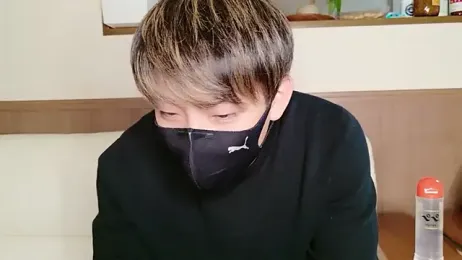 -kou-- webcam stripchat model stream image