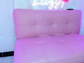 shannelpink webcam model stream image