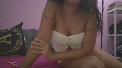 AuraLuxe webcam model stream image